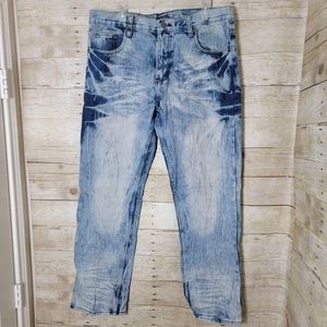 Denim and rivets distressed jeans